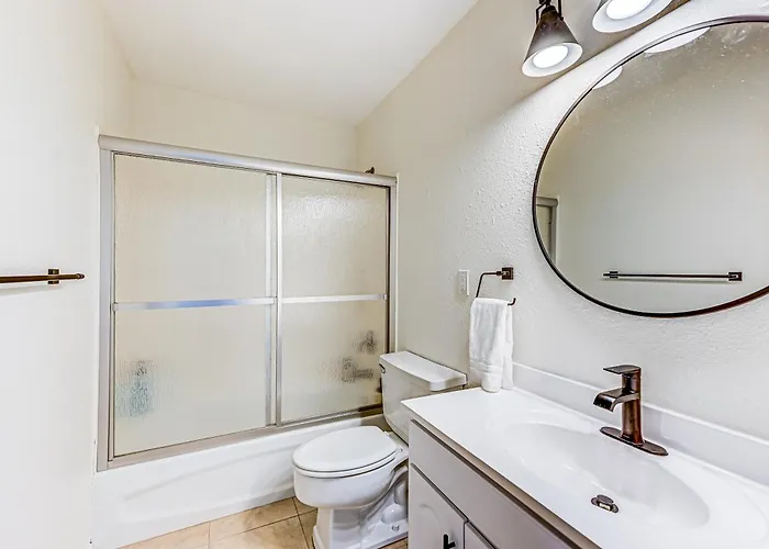 Holiday home Mulberry Residence, With Heated Pool, Sleeps 15, Pet Friendly Scottsdale
