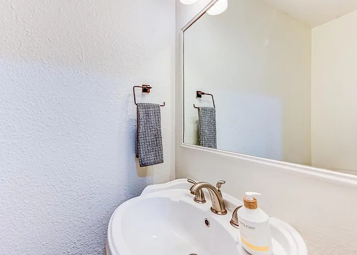 Mulberry Residence, With Heated Pool, Sleeps 15, Pet Friendly *